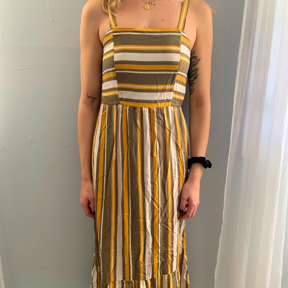 Size small summer maxi dress